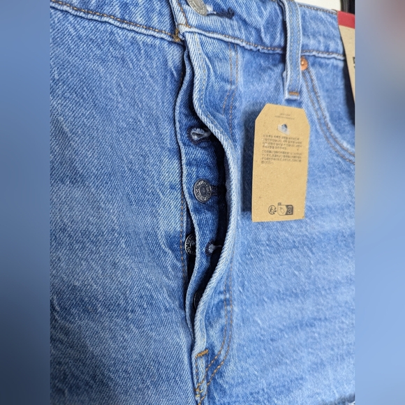 NWT Levi's 501 Original High Rise Shorts Women's Size 30 - Picture 3 of 7